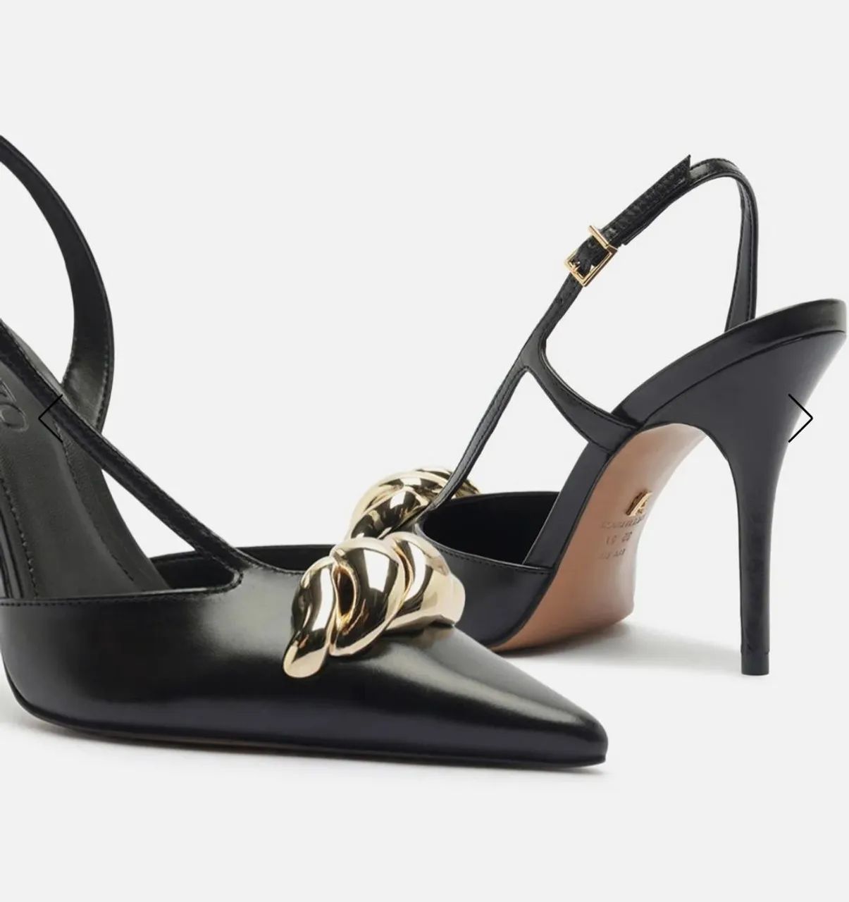 Scarpin preto AREZZO