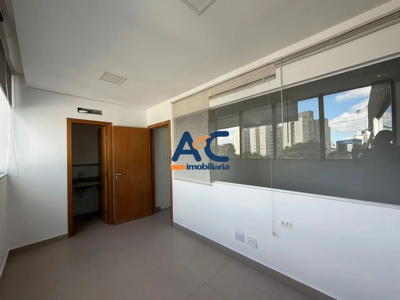 Sala comercial no bairro Jaraguá - Foto 3