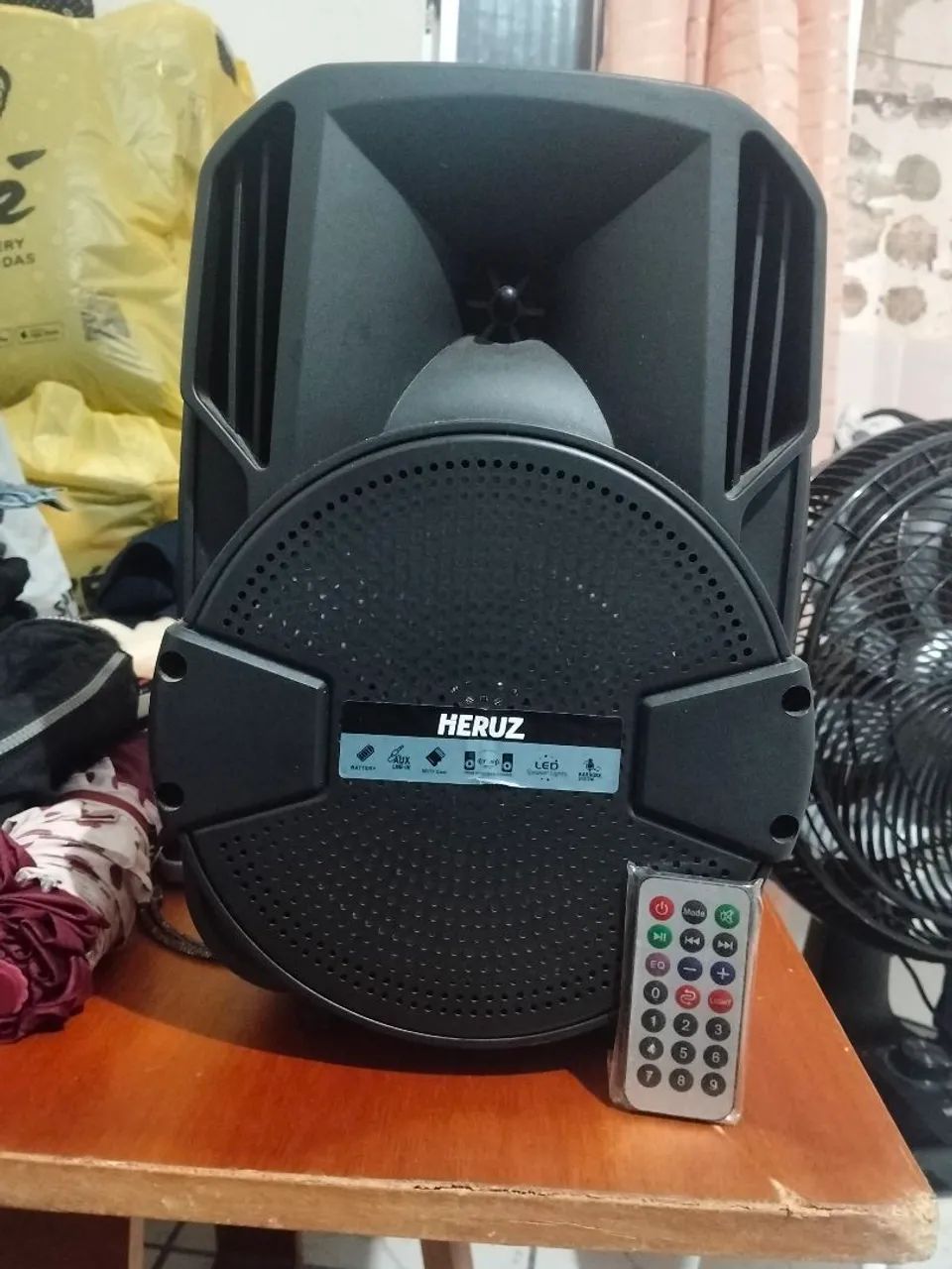 Vendo caixinha via bluetooth som alto 