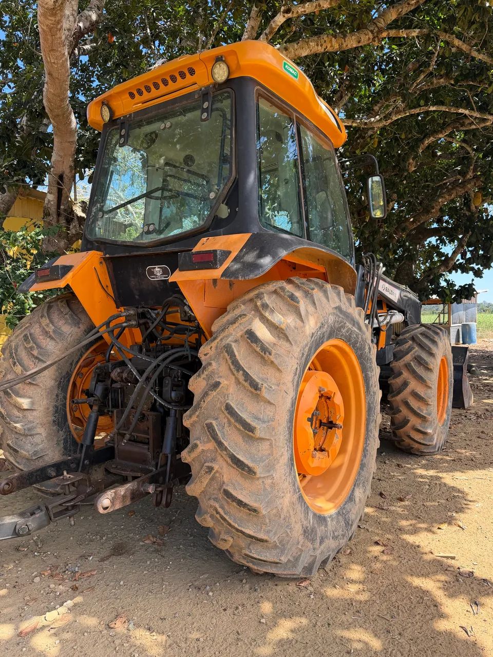 Trator Valmet 980 4x4 105 cv 