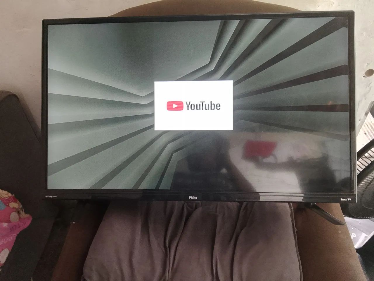 Vendo tv smart Philco 32 polegadas 700 - Foto 3