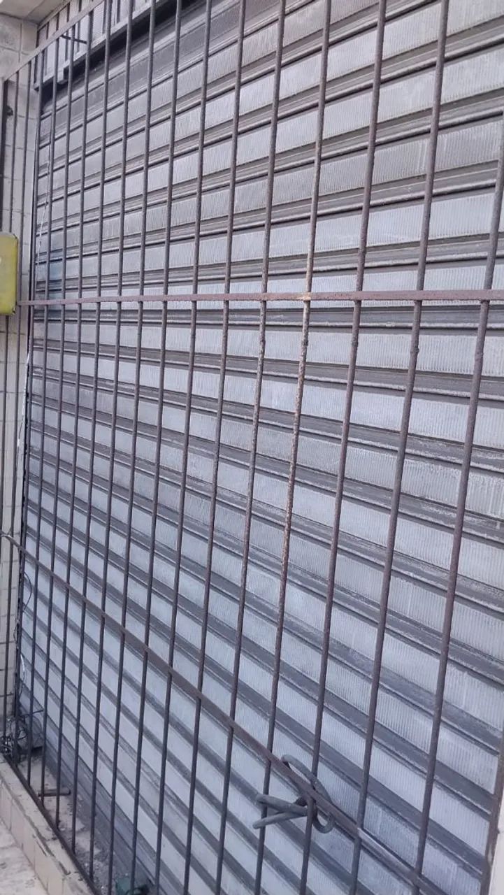 Vendo porta esteira. 