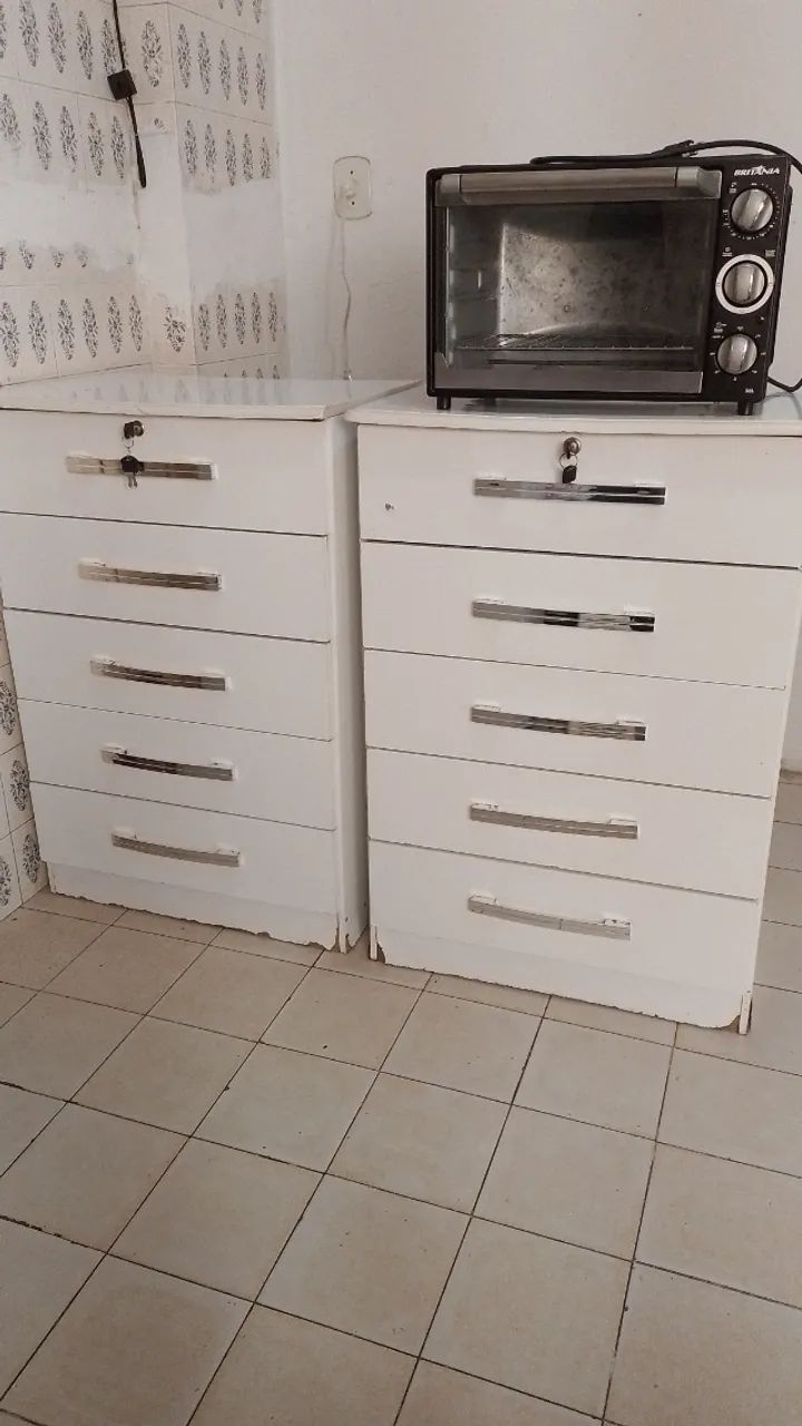 Cômoda para doação 