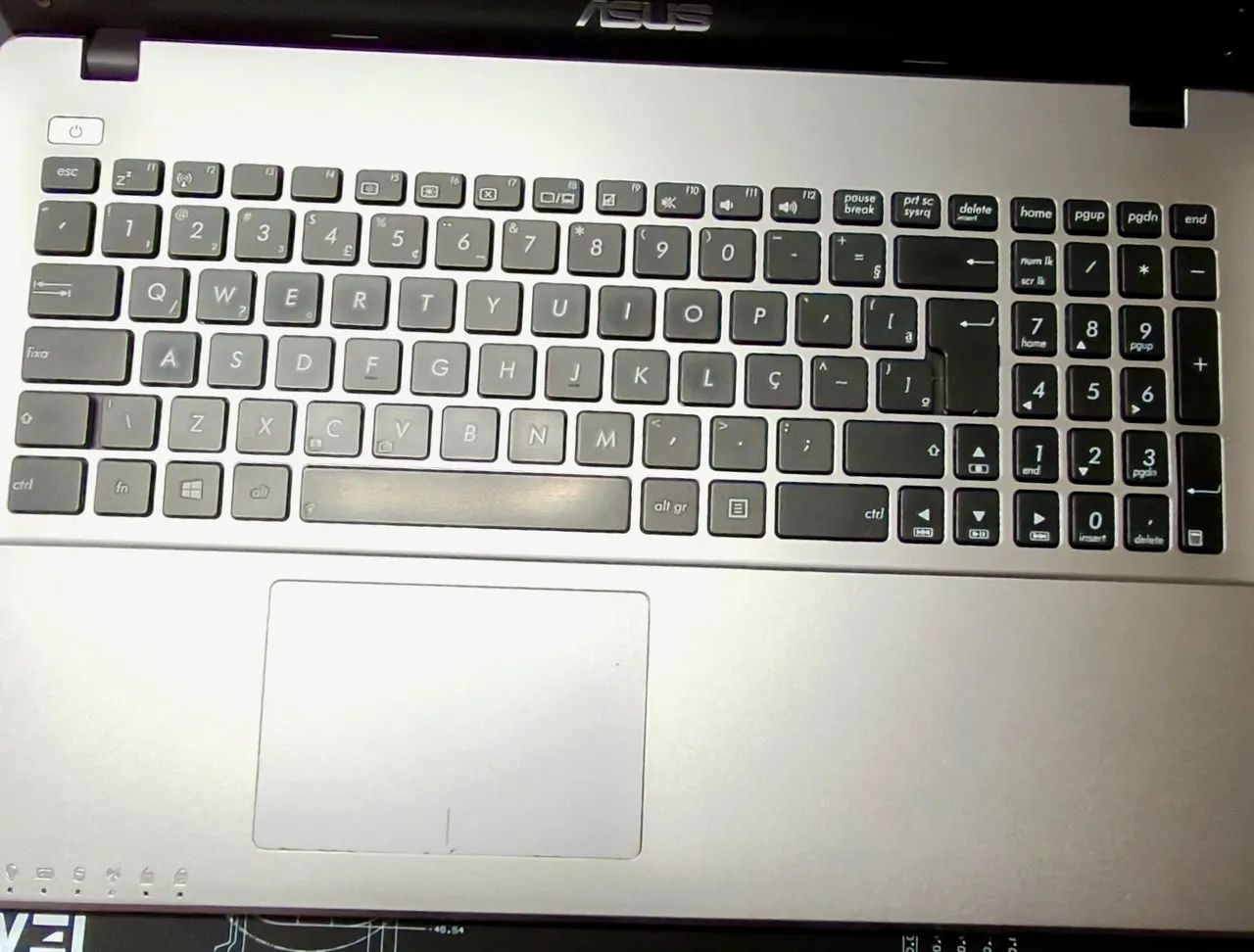 Notebook Asus X550CA. SSD, Tela 15 - Foto 2