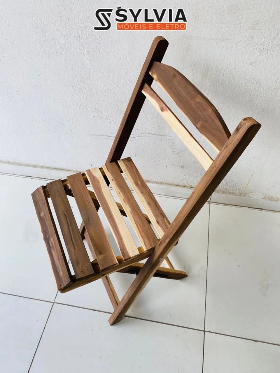 Cadeiras dobráveis sem pintura 