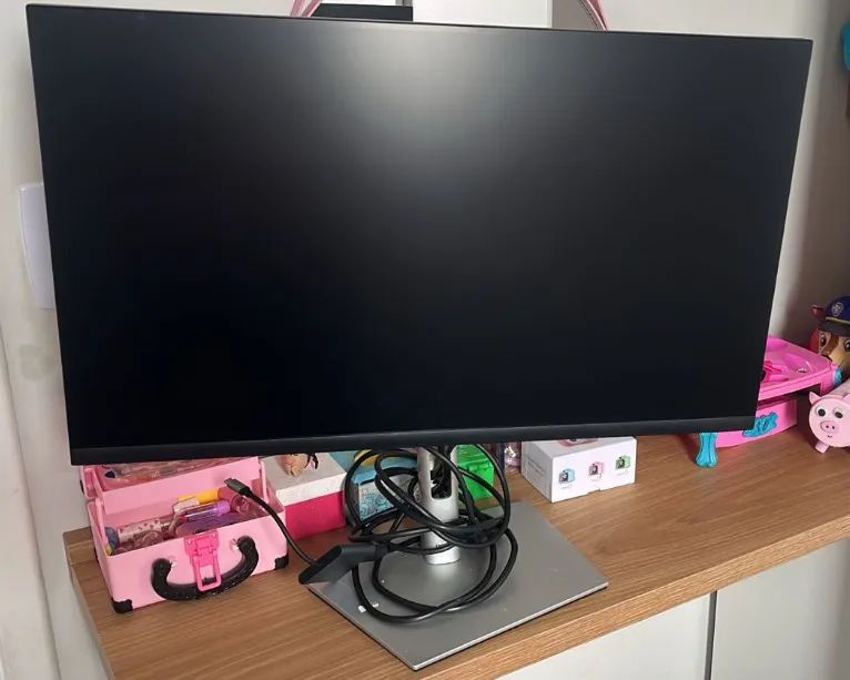 Monitor DELL P2722H com 27 polegadas Ful HD - Novo