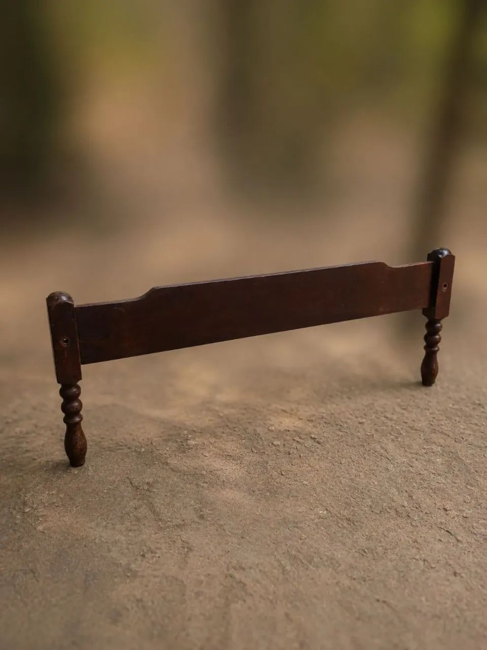 Cama de madeira de solteiro (estilo colonial) - Foto 2
