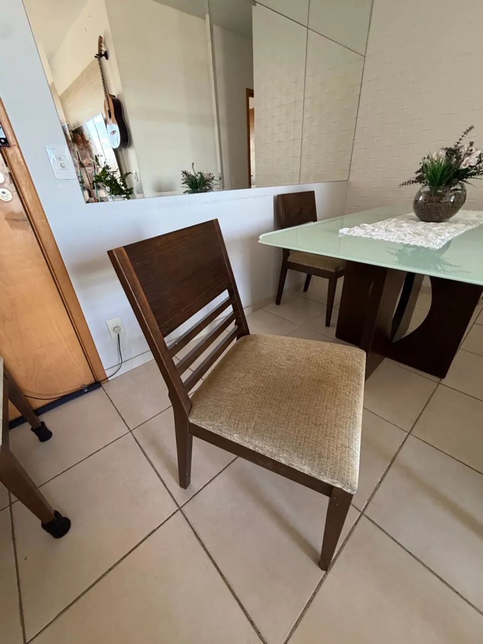 Vendo bela sala de jantar - Foto 4