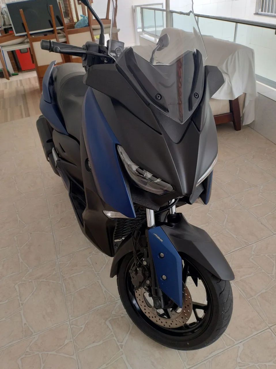 X MAX 250 super nova 