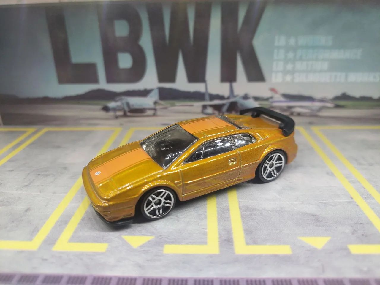 Hot Wheels Lotus e Maserati combo - Foto 2