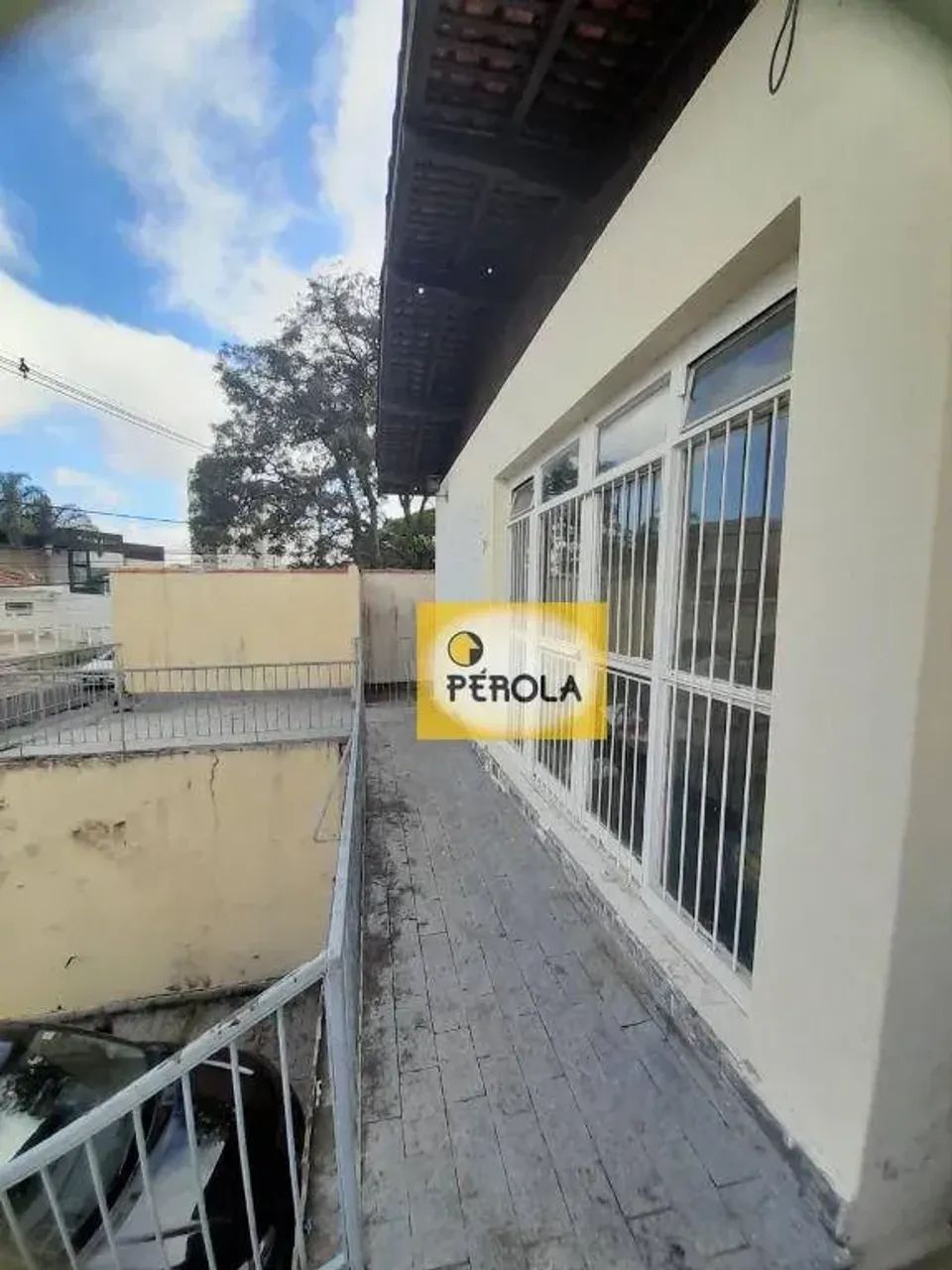 Excelente Casa em Ponto Comercial