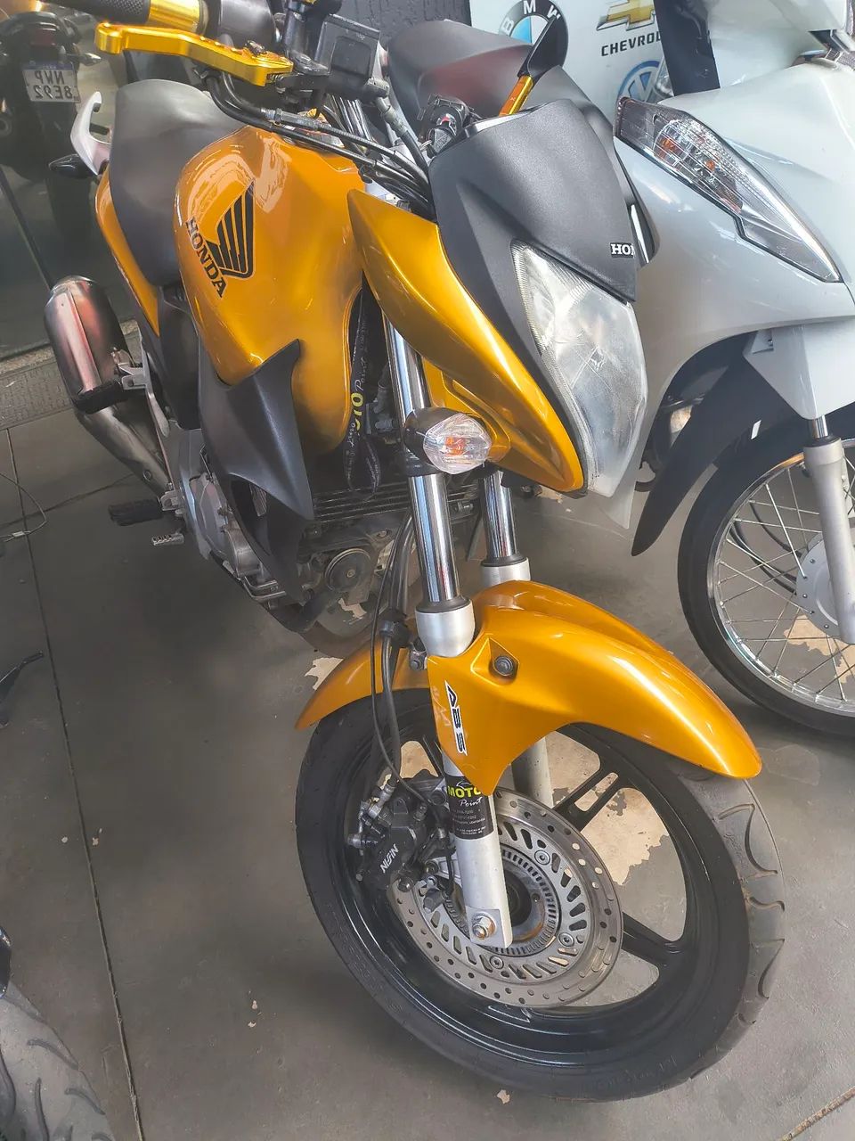 CB 300 ABS - Foto 4