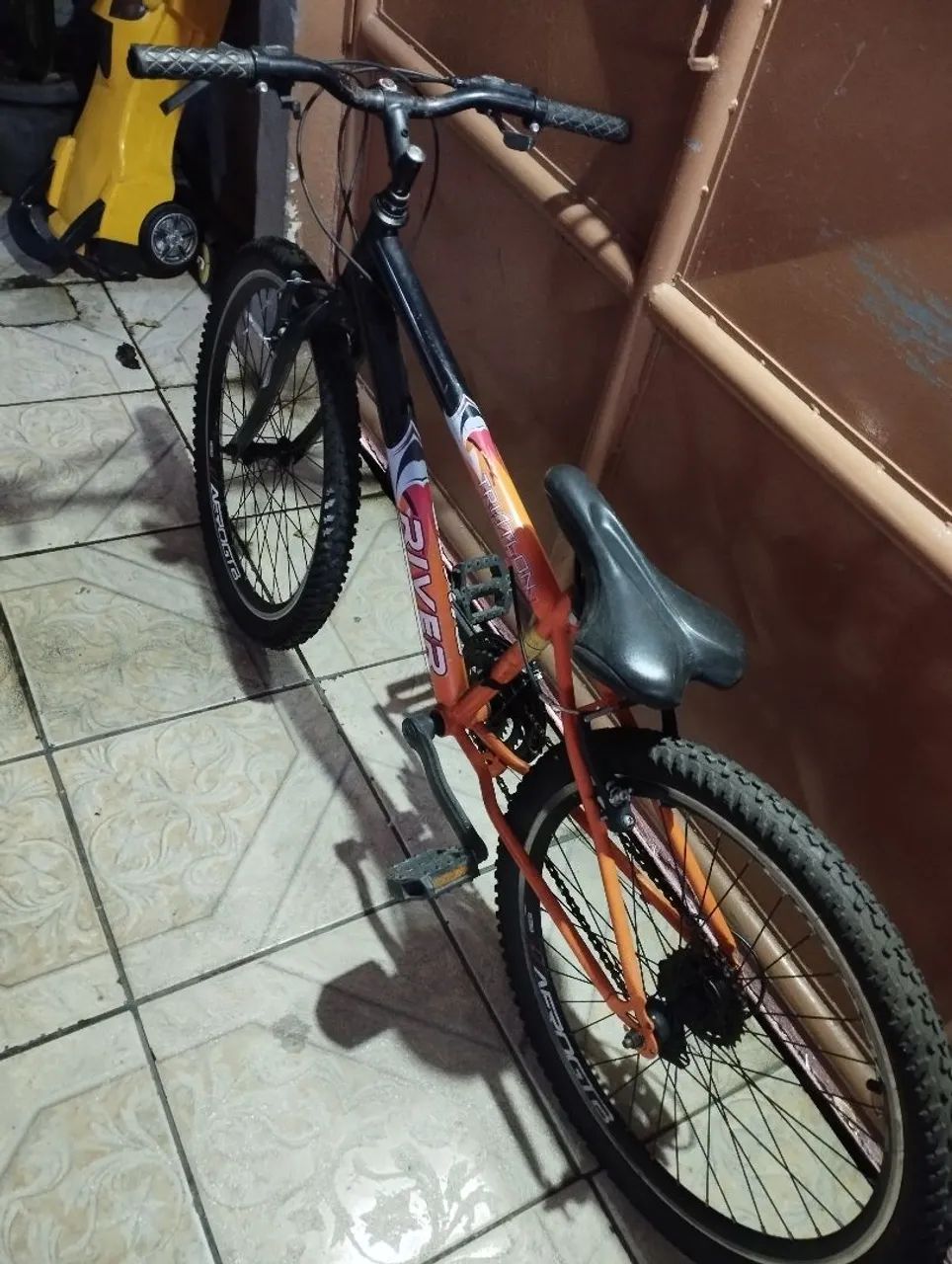 Bicicleta aro 24 NOVÍSSIMA  - Foto 3