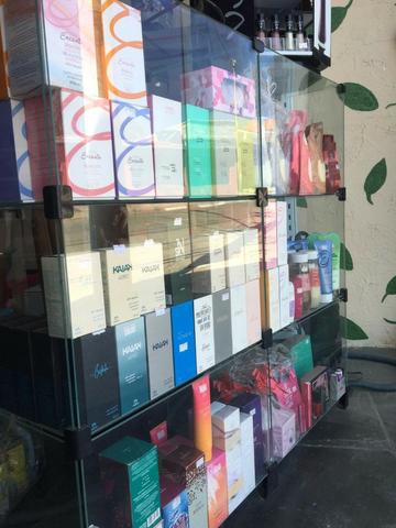 Vende-se loja de cosméticos montada! Só levar e montar no lugar que você desejar! - Foto 5
