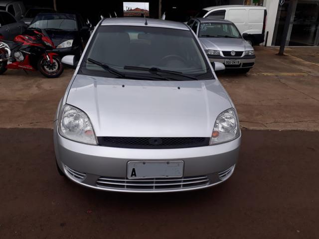 FORD FIESTA HATCH PERSONNALITE 1.0 8v 4P 2003 - Foto 3