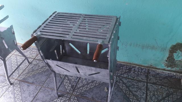 Churrasqueira grande fechada de alumínio - Foto 2