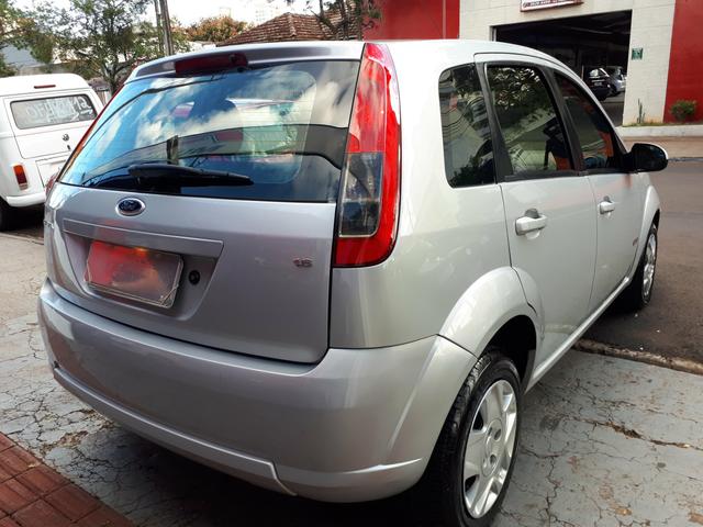 Fiesta Class 1.6 completo 2011 Prata - Foto 3
