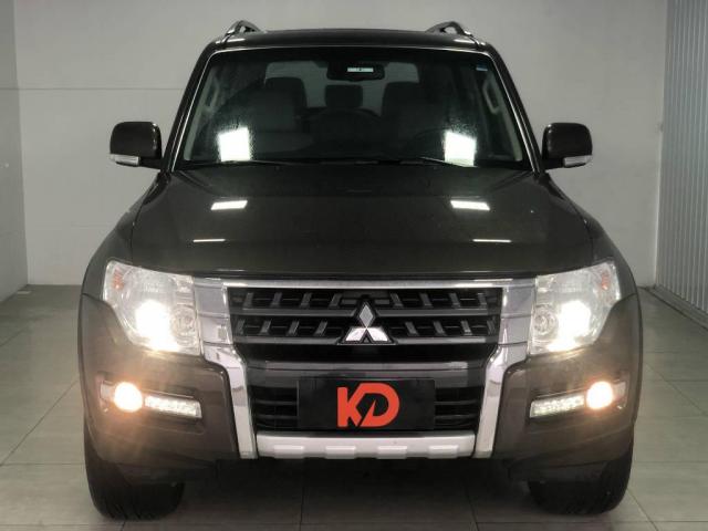 Mitsubishi Pajero Full Full 3.2 HPE 4x4 AT 7 Lugares - Foto 3