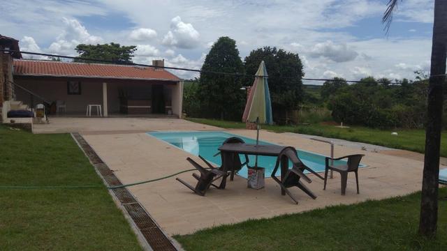 Aluga chácara com piscina Cond. Estância Primavera 2 - Foto 18