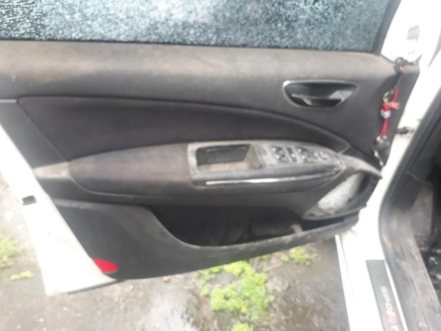 Forro de porta do fiat bravo 2014