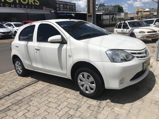 Toyota Etios 1.3 HB X - Foto 9