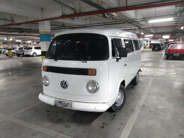 Vendo uma kombi a gasolina 2000 E 2001 - Foto 2