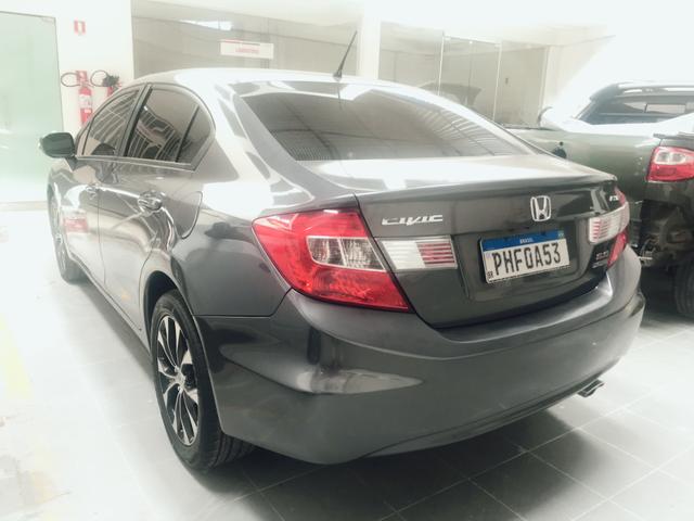 Civic EXR 2.0 - Foto 2