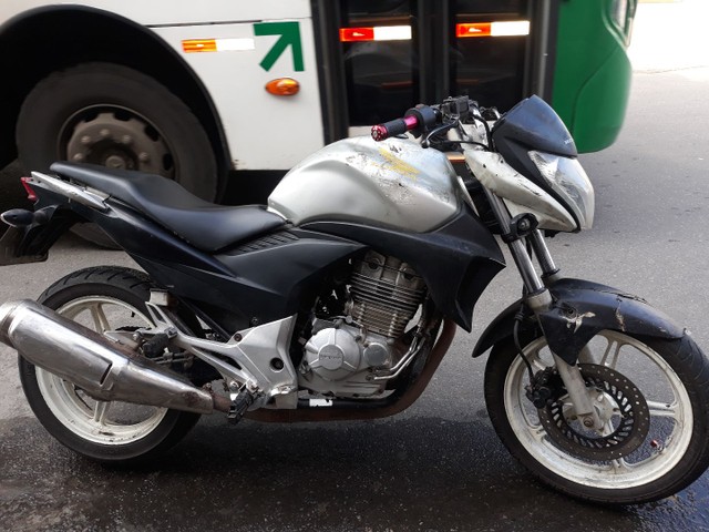 CB 300 DE LEILÃO
