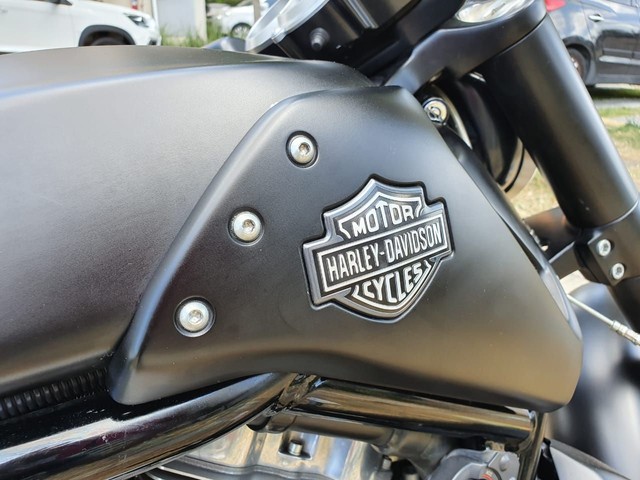 HARLEY-DAVIDSON VROUD MUSCLE 2014 CUSTOMIZADA