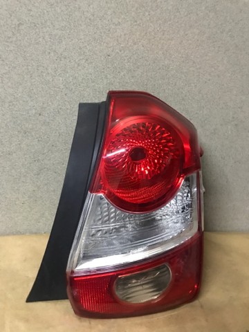Lanterna traseira Toyota Etios