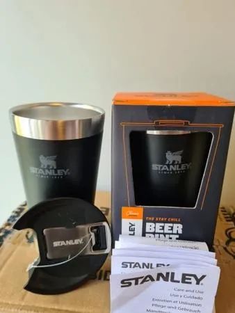 Copo Térmico de Cerveja Stanley com Tampa Matte Black 473ml