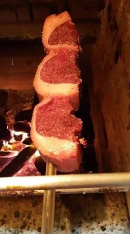 CHURRASQUEIRO PROFISSIONAL A DOMICÍLIO  - Foto 4