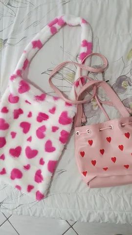 Duas Bolsas coração shein novas love  - Foto 2