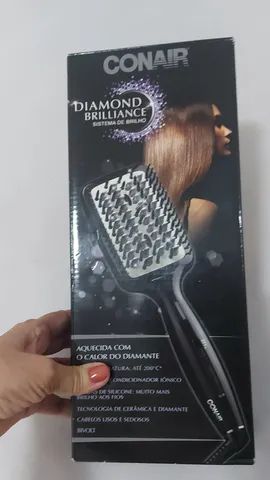 Escova Diamond Conair elétrica alisadora