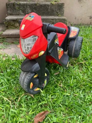 Moto elétrica infantil