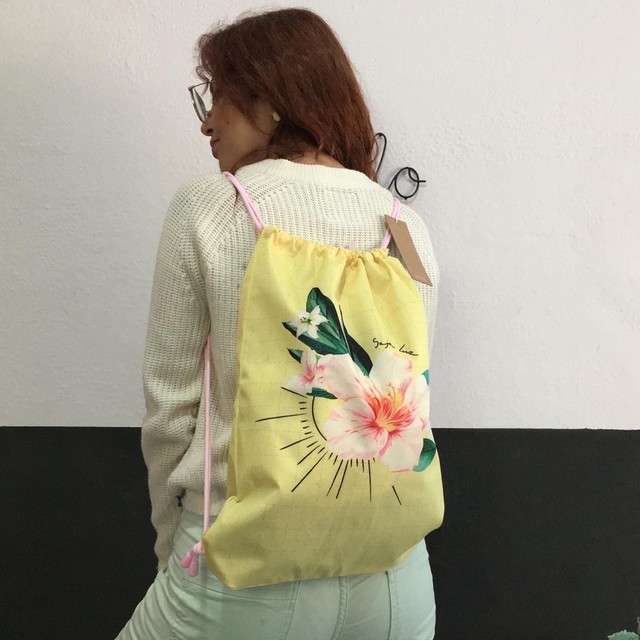 Mochila Bolsa nova ideal para academia e praia - Foto 2