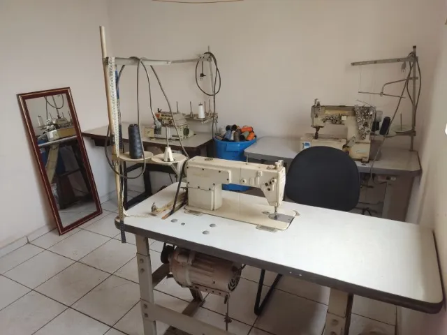 Maquina Aparador Barbeador Elétrico para Acabamento Desenho Pezinho Linha  Risco Listra no Cabelo Depilar Pelos