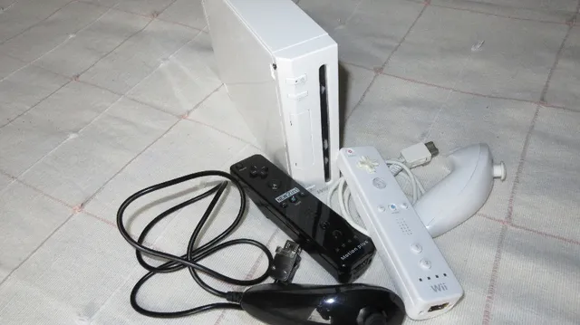 Nintendo Wii Usado com Caixa Manuais E Controle