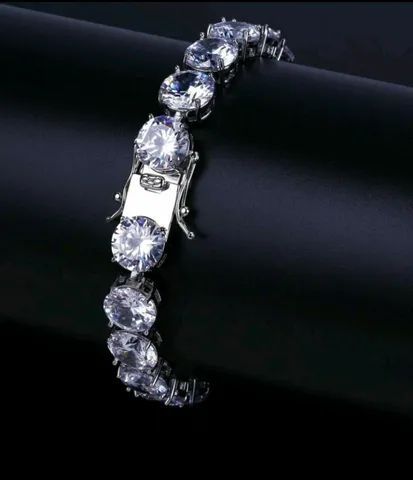 Pulseira prata com pedras embutida  - Foto 2