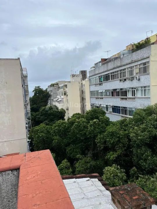 Flamengo | Cobertura 2 quartos, sendo 1 suite