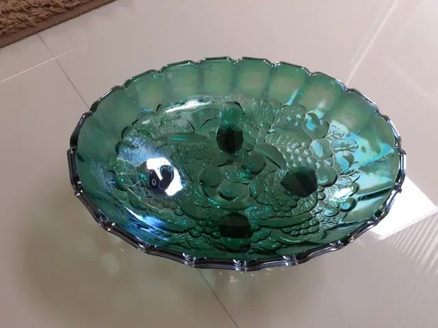 Linda fruteira verde 