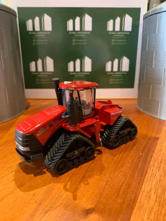 Miniatura trator Case IH 620 steiger 1/64