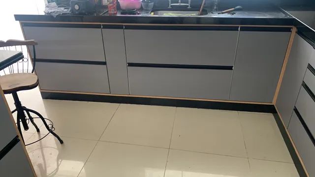 Gabinete e armario