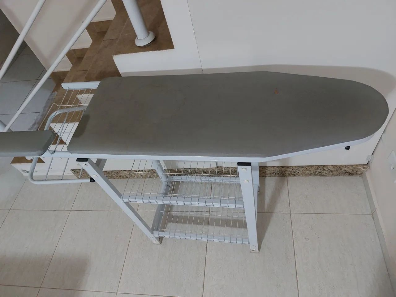 Mesa de Passar Roupas Utilaço - Foto 2
