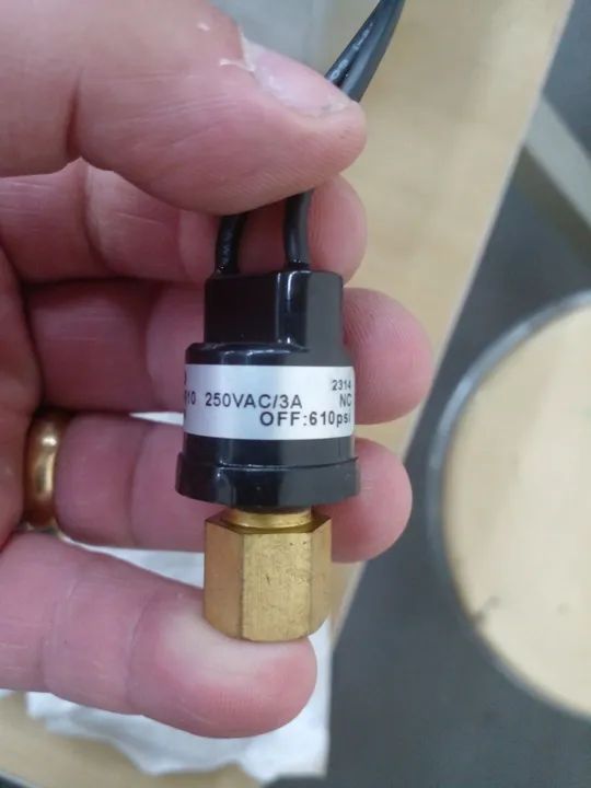 Pressostato cebolinha de alta pressão lefoo liga com 480 psi .      - Foto 2