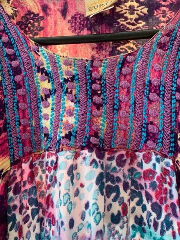 Vestido com estampa indiana  - tamanho único/ ou G - Foto 3