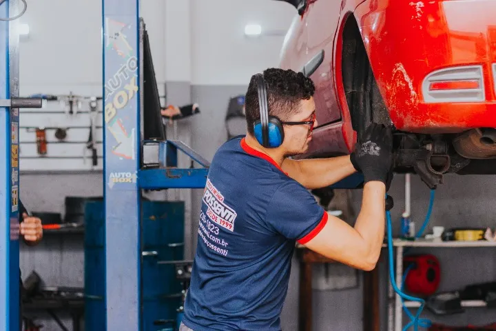Mecânico Automotivo linha Diesel