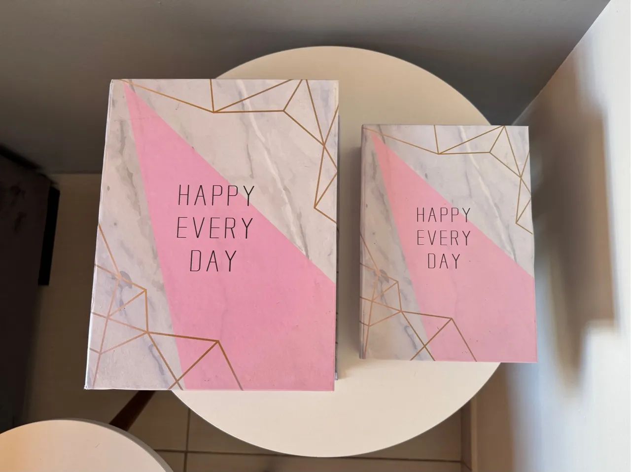 Livros decorativos fake.  - Foto 3