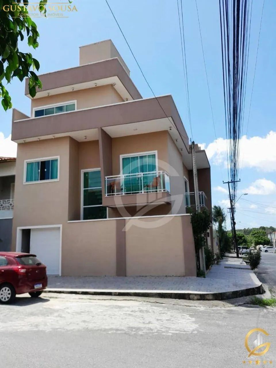 Casa Triplex de 186m² com 3 suítes, projeto arquitetônico na Maraponga por apenas 630.000.
