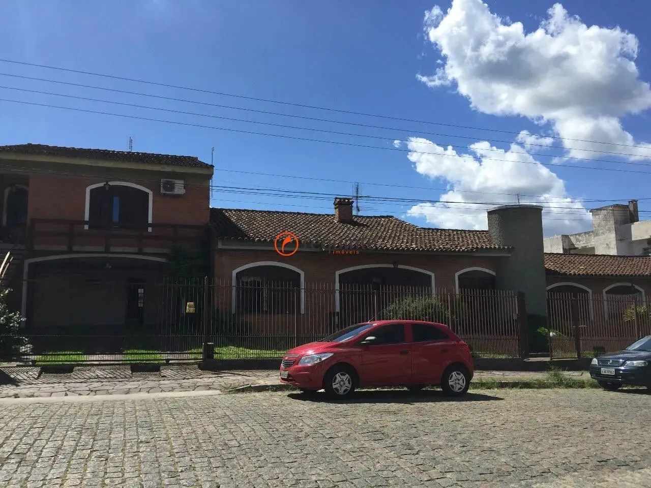 Casa alto padrão 6 quartos,com suíte, mais um apartamento de 78m2
